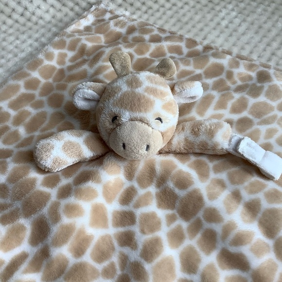 Carters Plush Giraffe Lovey Security Blanket With Pacifier Holder - Picture 4 of 10